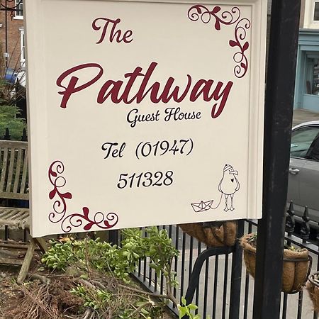 The Pathway Guesthouse ウィットビー エクステリア 写真
